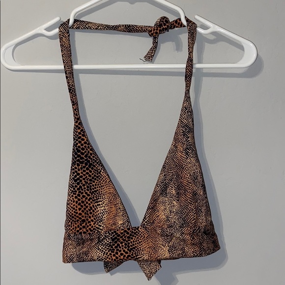 Boys and arrows animal print bikini top